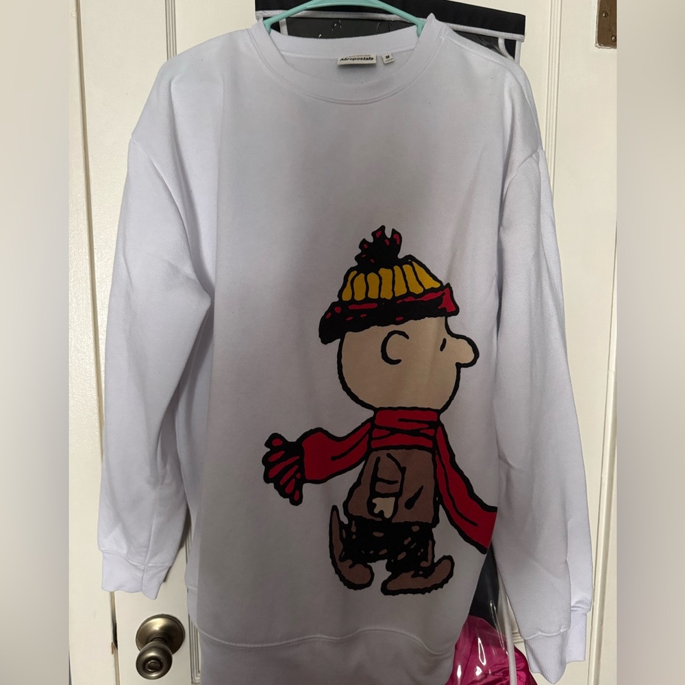 PEANUTS Pullover Sweater .